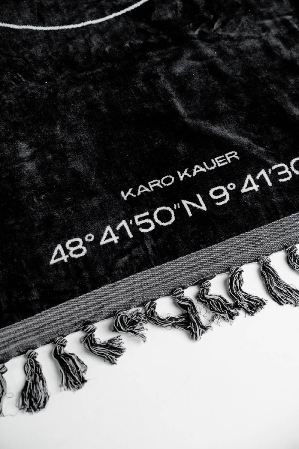Karo Kauer Beach Towel Black Logo Nur für heute