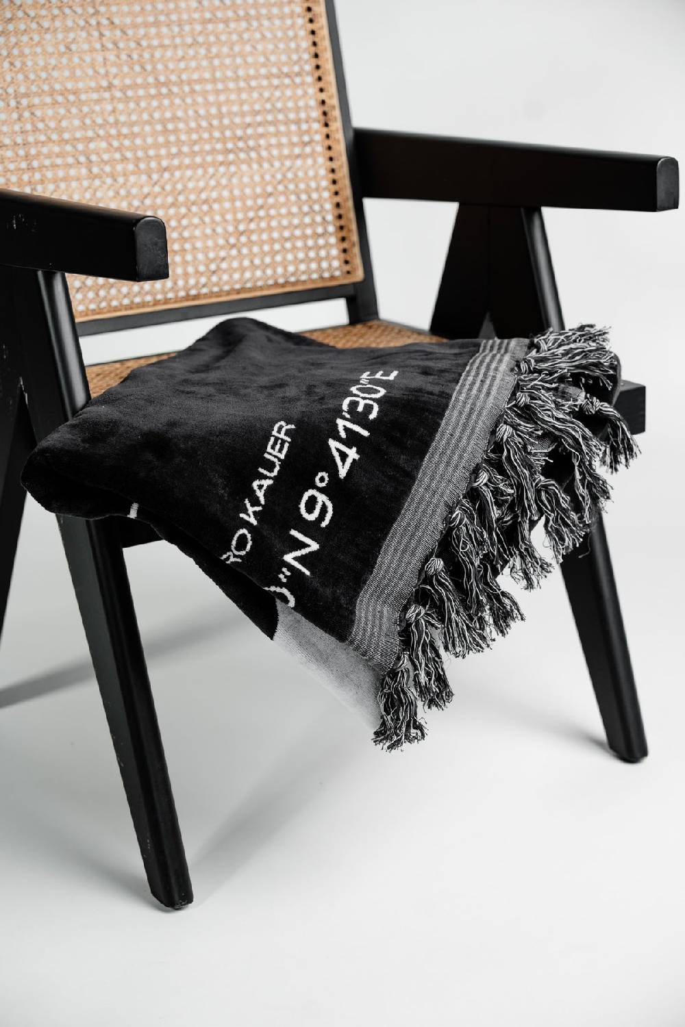 Karo Kauer Beach Towel Black Logo Nur für heute