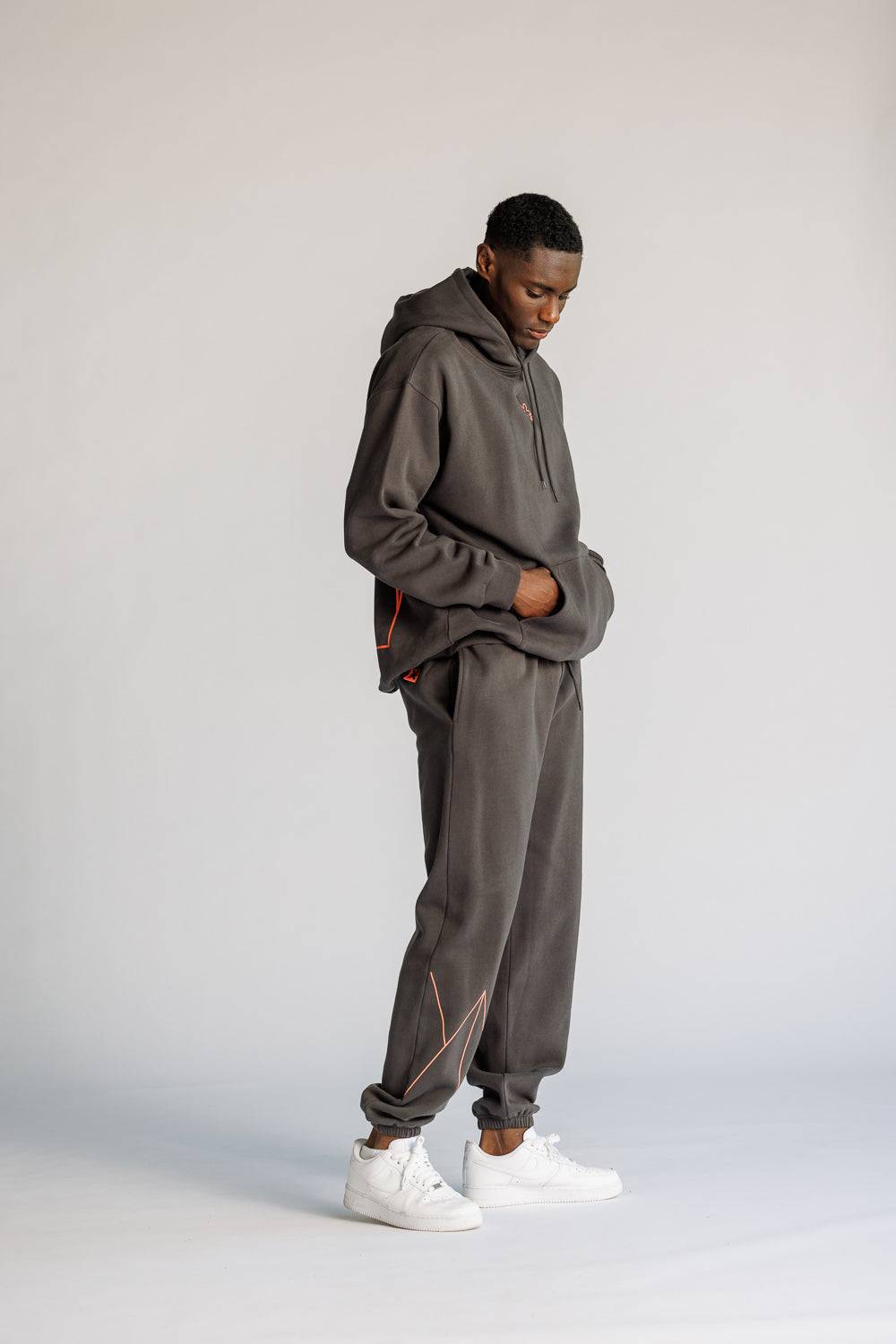 Karo Kauer Jogger Pants Graphit Begrenzt auf 3 Tage