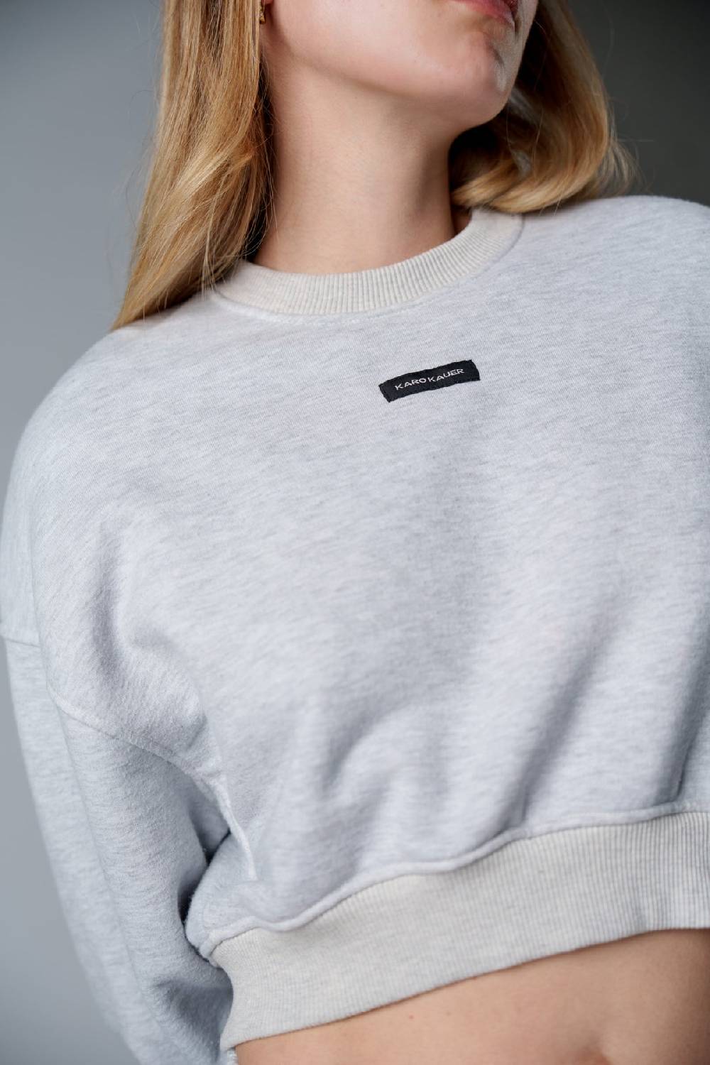 Karo Kauer Cropped Sweater Melange im Angebot