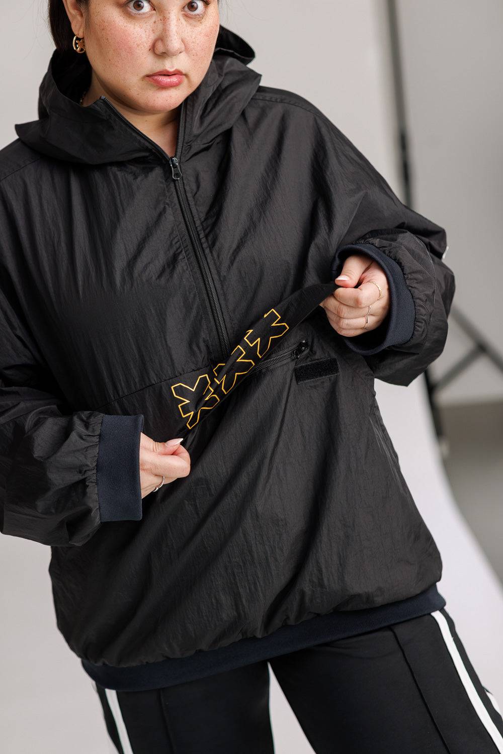 Karo Kauer Windbreaker Black JETZT KAUFEN