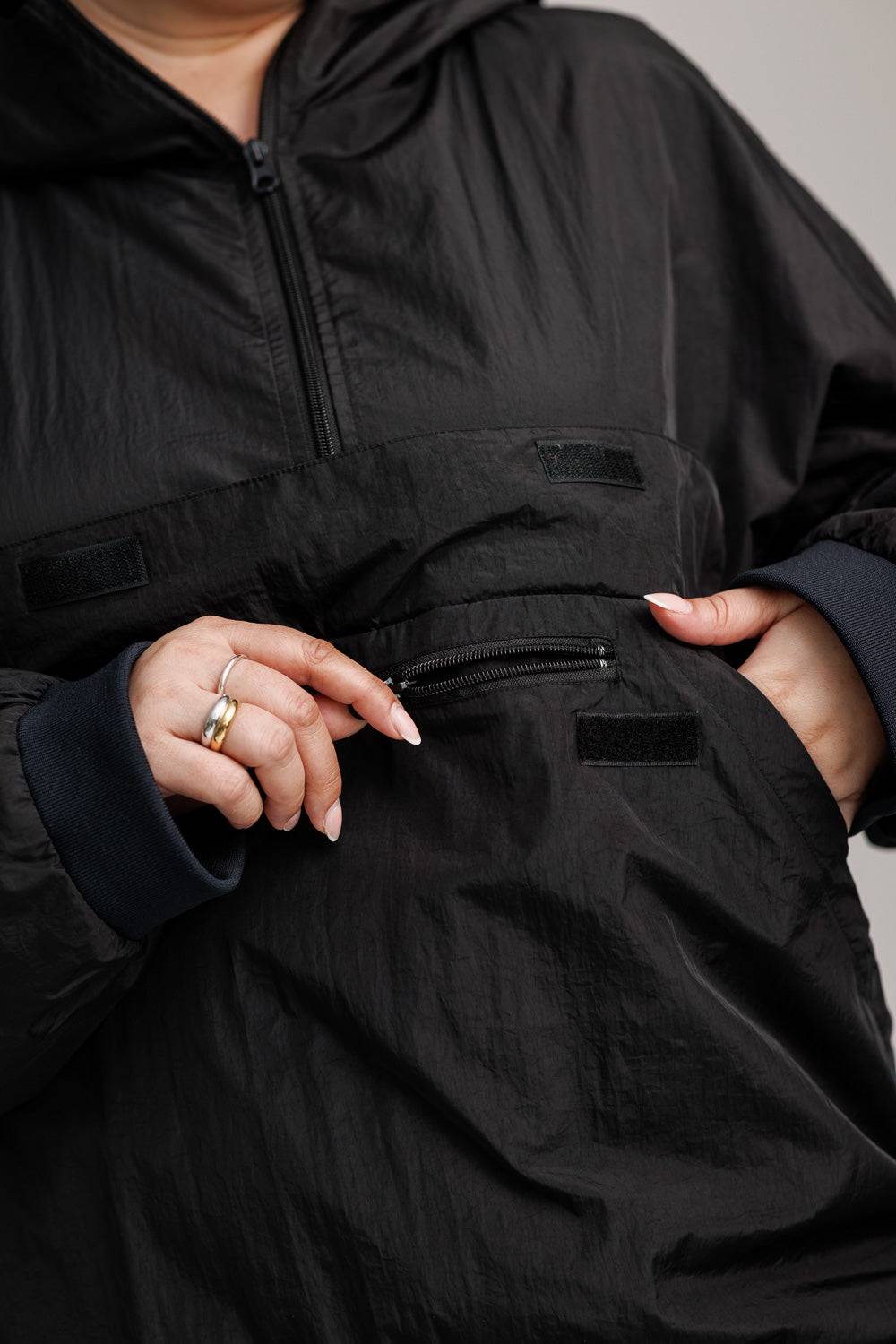 Karo Kauer Windbreaker Black JETZT KAUFEN