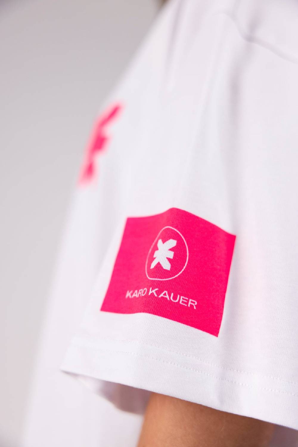 Karo Kauer PRE ORDER Kommunity T-Shirt Pink Günstiger Verkauf