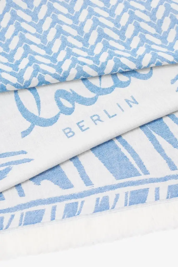 ﻿Lala Berlin Beach Blanket Aykahn cotton heritage stripe blue Exklusivangebot
