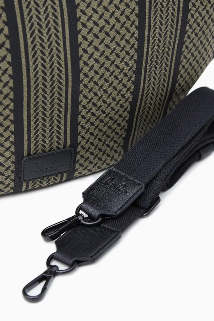 Lala Berlin Crossbody Milora canvas olive/black Blitzangebot