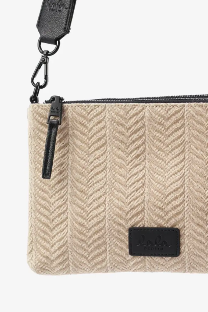Lala Berlin Crossbody Pouch Marte canvas chevron cream Black Friday Preise