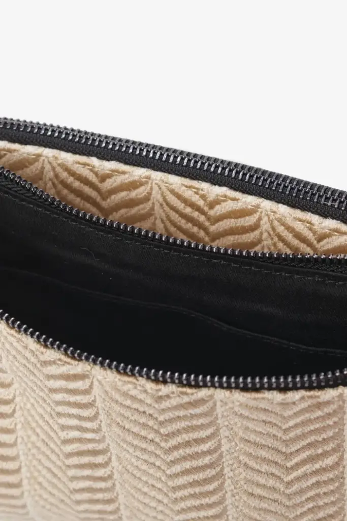 Lala Berlin Crossbody Pouch Marte canvas chevron cream Black Friday Preise