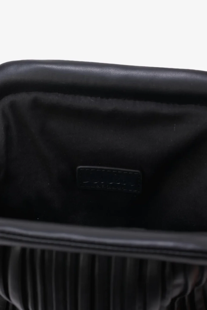 Lala Berlin Crossbody Clutch Maude vegan leather plisse black zollfrei