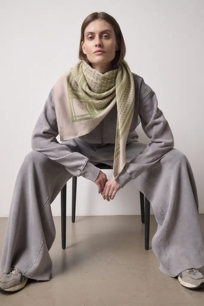 Lala Berlin Triangle Puzzle cashmere dune/sage Fabrikpreis