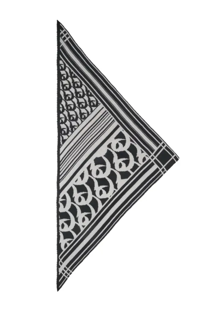 Lala Berlin Triangle Monogram Goober cashmere black Muttertagsangebot