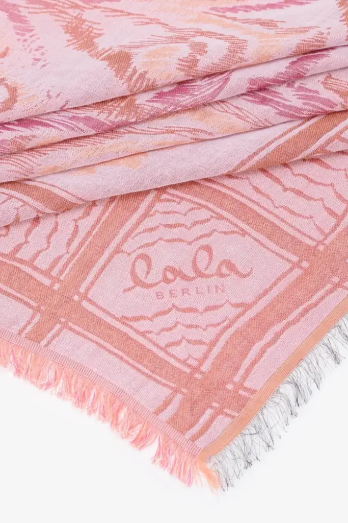 Lala Berlin Triangle Amalino cotton mix paisley park pink Lagerräumung