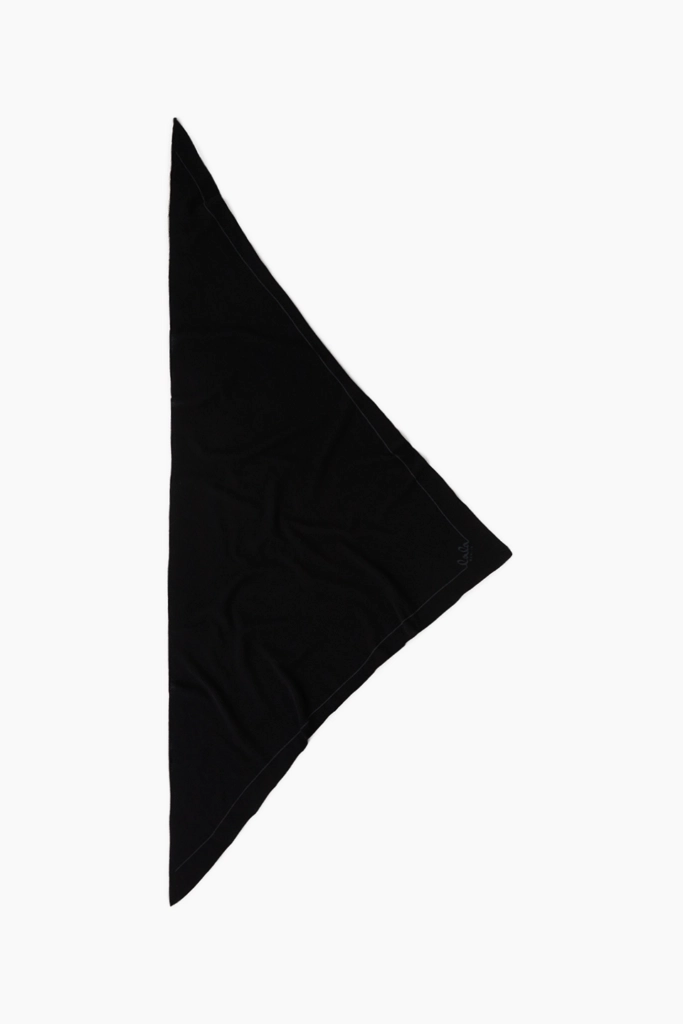 Lala Berlin Triangle Solid M cashmere nero Neuheiten