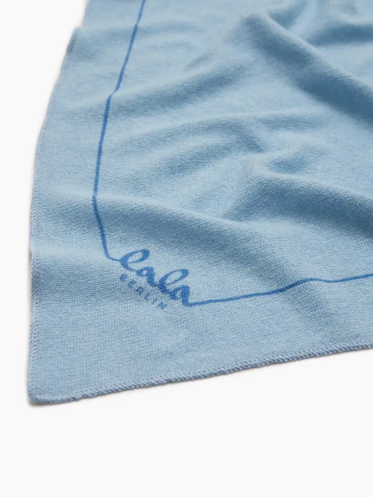 Lala Berlin Triangle Solid M cashmere atlantic Saisonale Angebote
