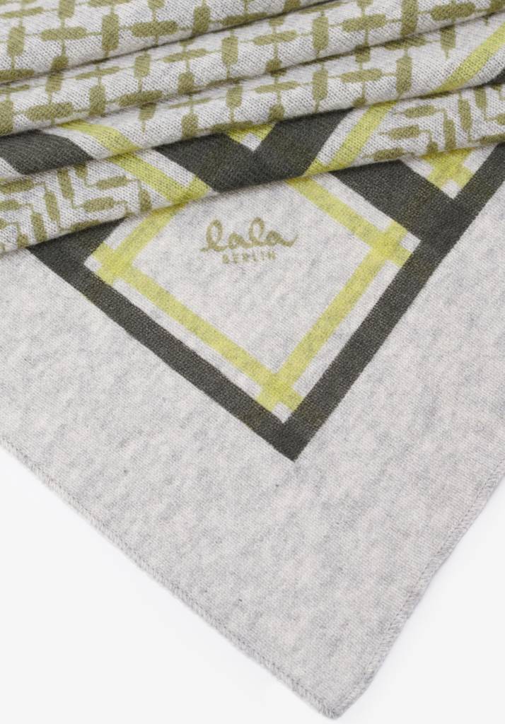 Lala Berlin Triangle Trinity cashmere cream/olive Letzte 3 Tage