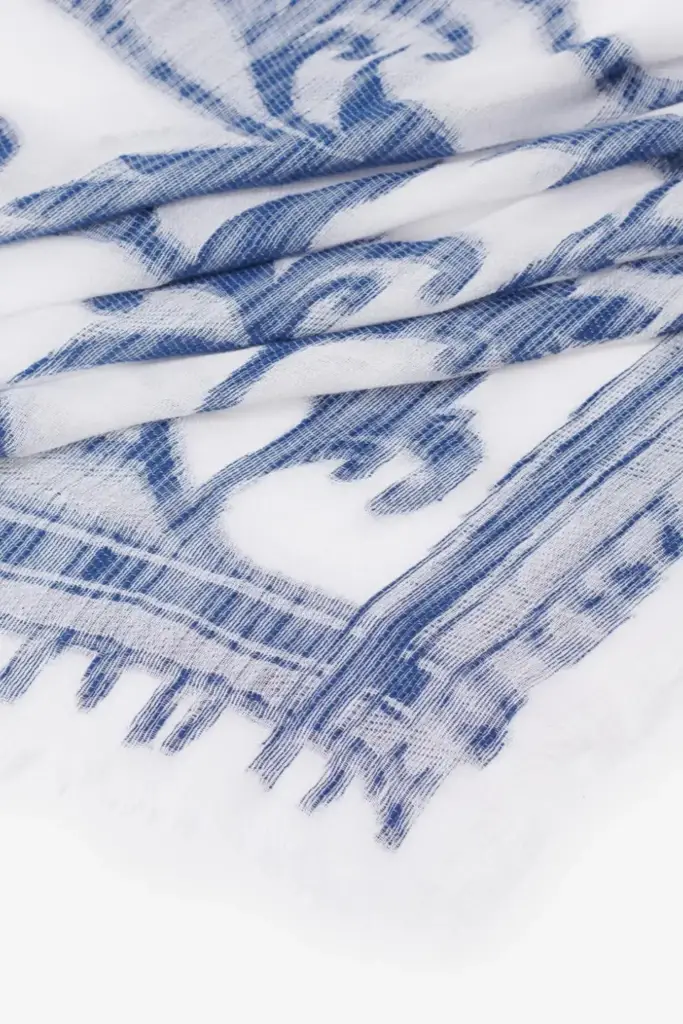 Lala Berlin Triangle Alvid viscose mix flower fountain blue Bis zu 60% Rabatt