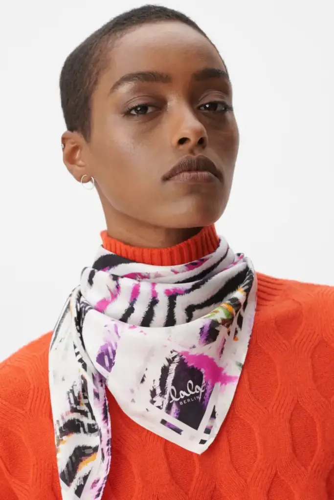 Lala Berlin Triangle Aina silk zebra dragonfruit Speichern exportieren