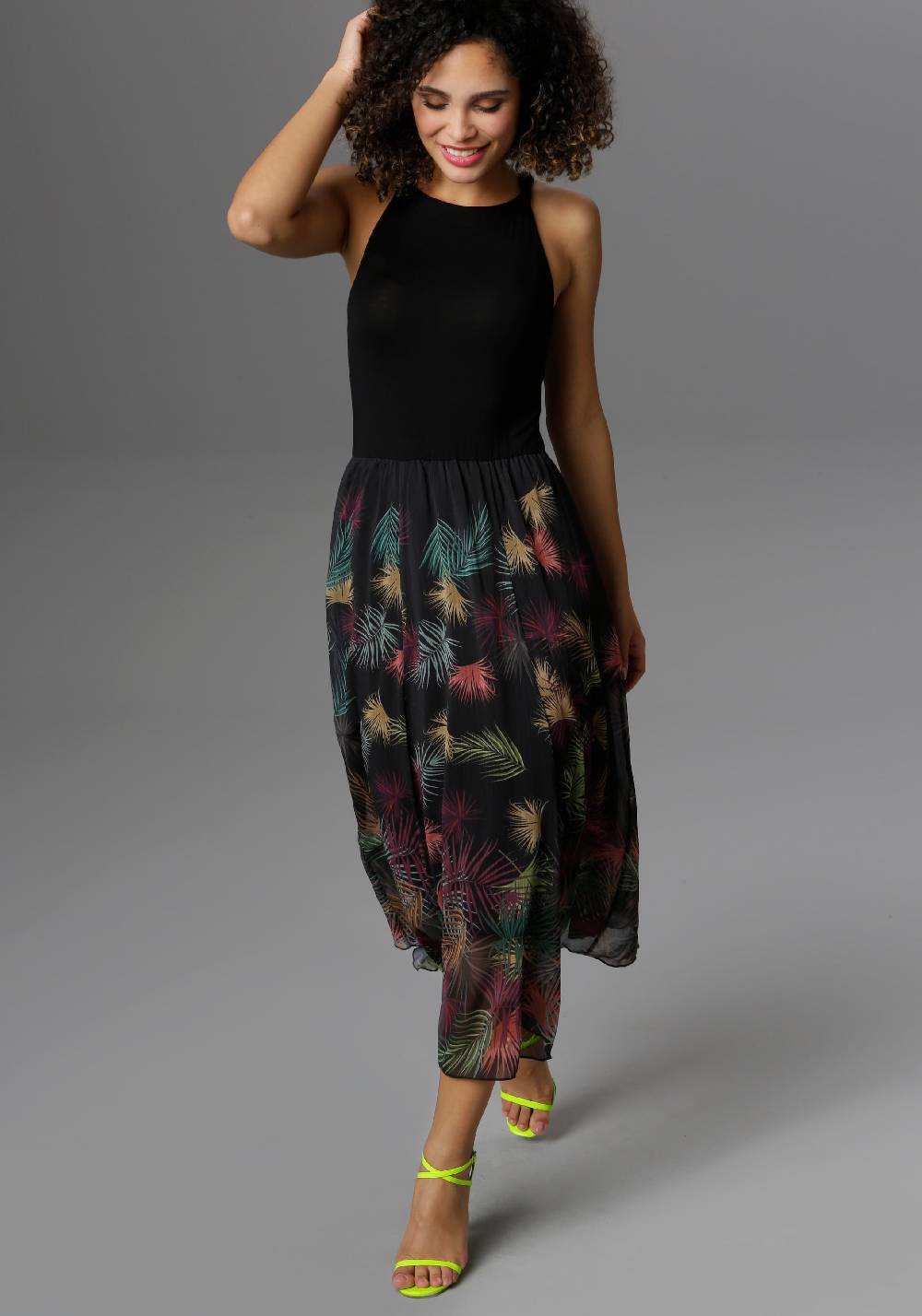 Aniston SELECTED Summer Dress in Black Speichern exportieren