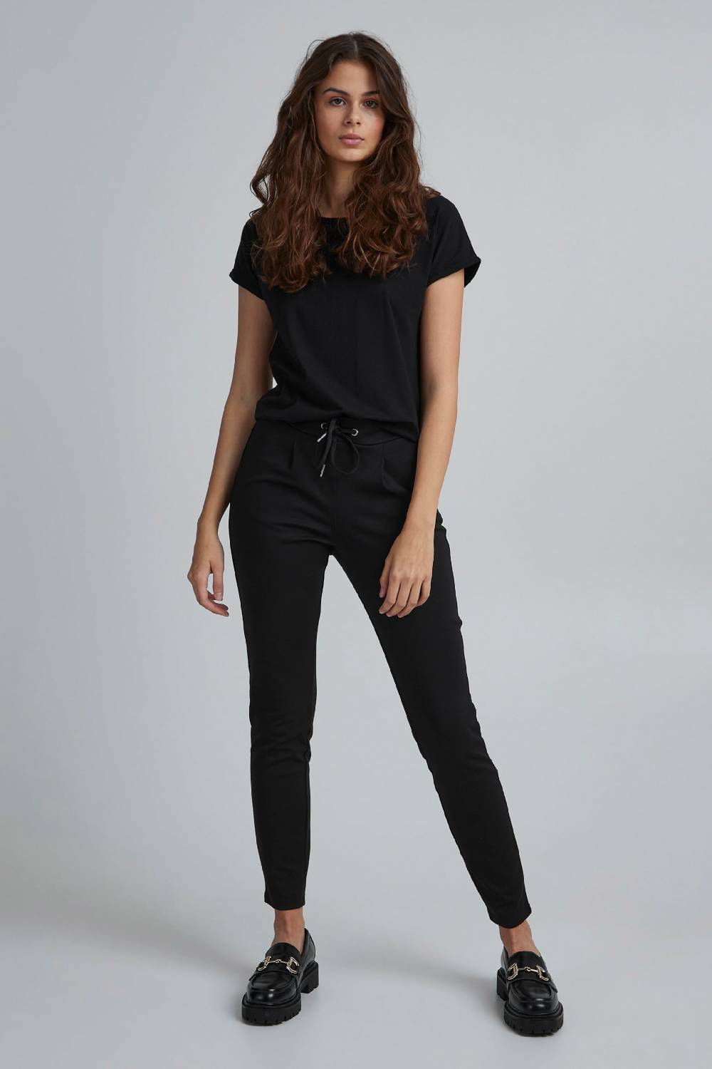 b.young Slim fit Pants 'Rizetta' in Black Nur für heute