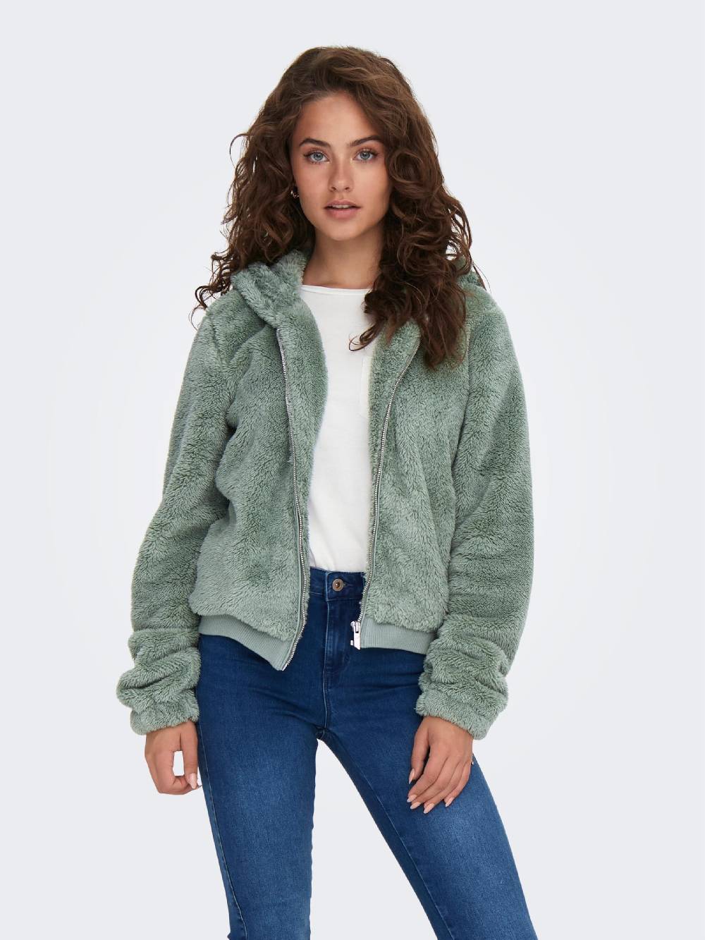 ONLY Between-Season Jacket 'ONLNewanna' in Jade Kostenloser Versand international