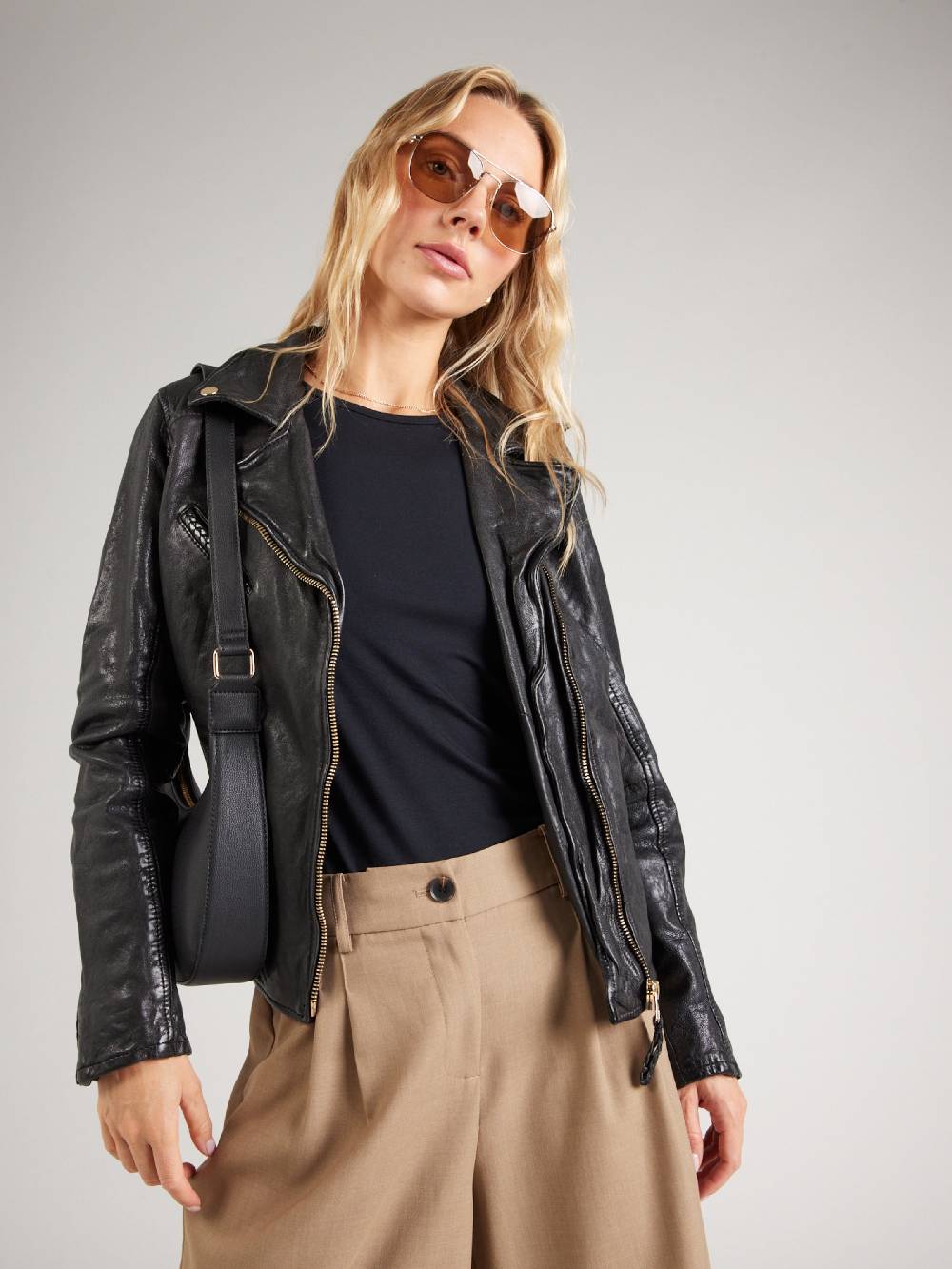 Gipsy by Mauritius Between-Season Jacket 'Caira' in Black Im Verkauf
