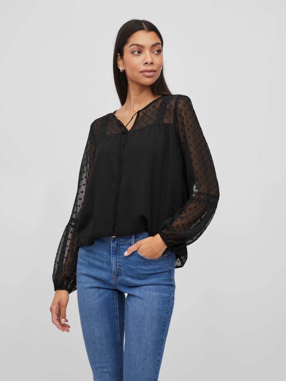 VILA Blouse 'VIEdee' in Black Exklusivangebot