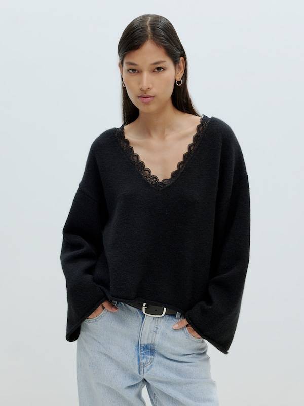 EDITED Sweater 'Amanda' in Black Sonderangebot