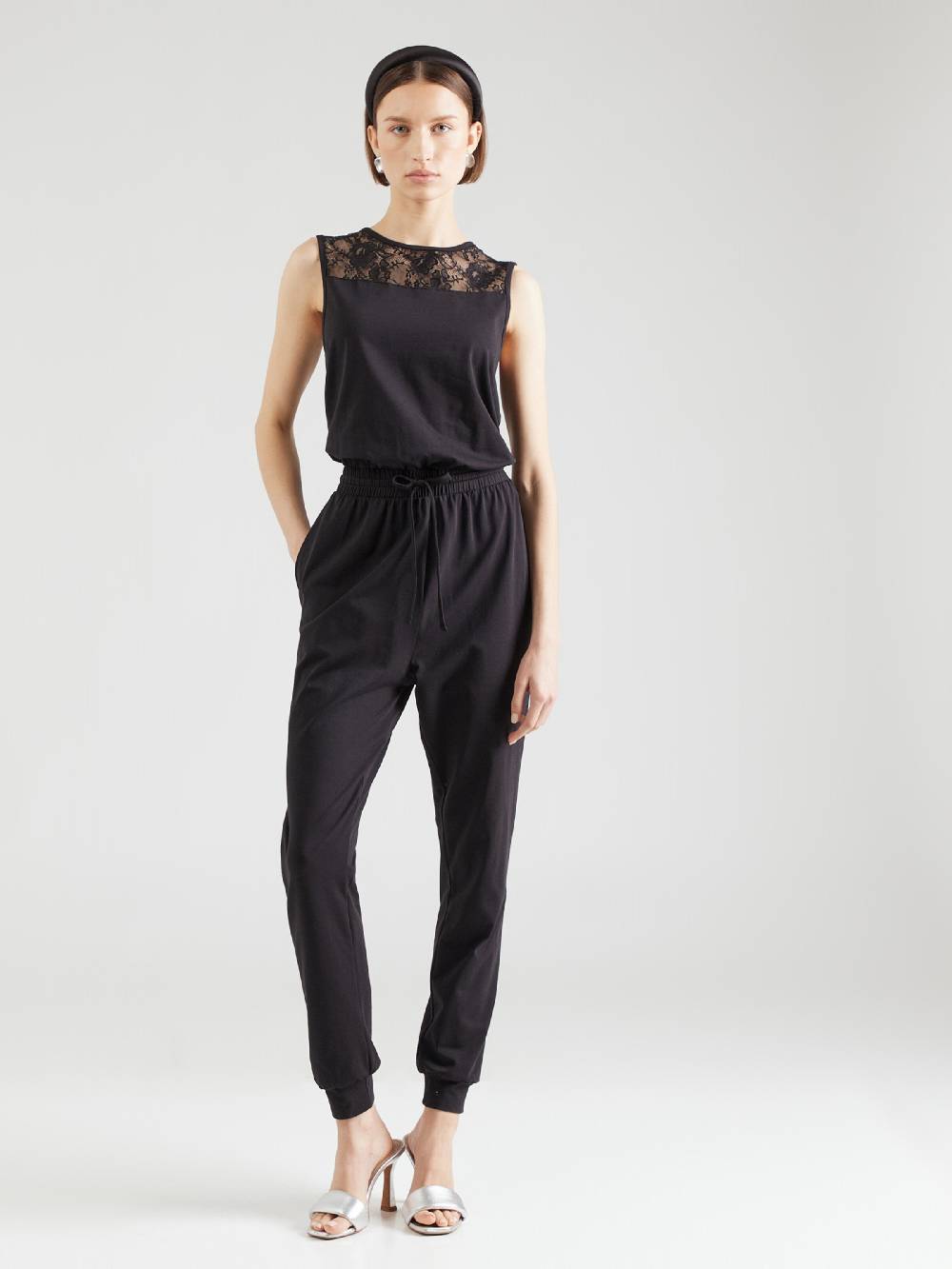 ABOUT YOU Jumpsuit 'Saskia' in Black Fabrikladen