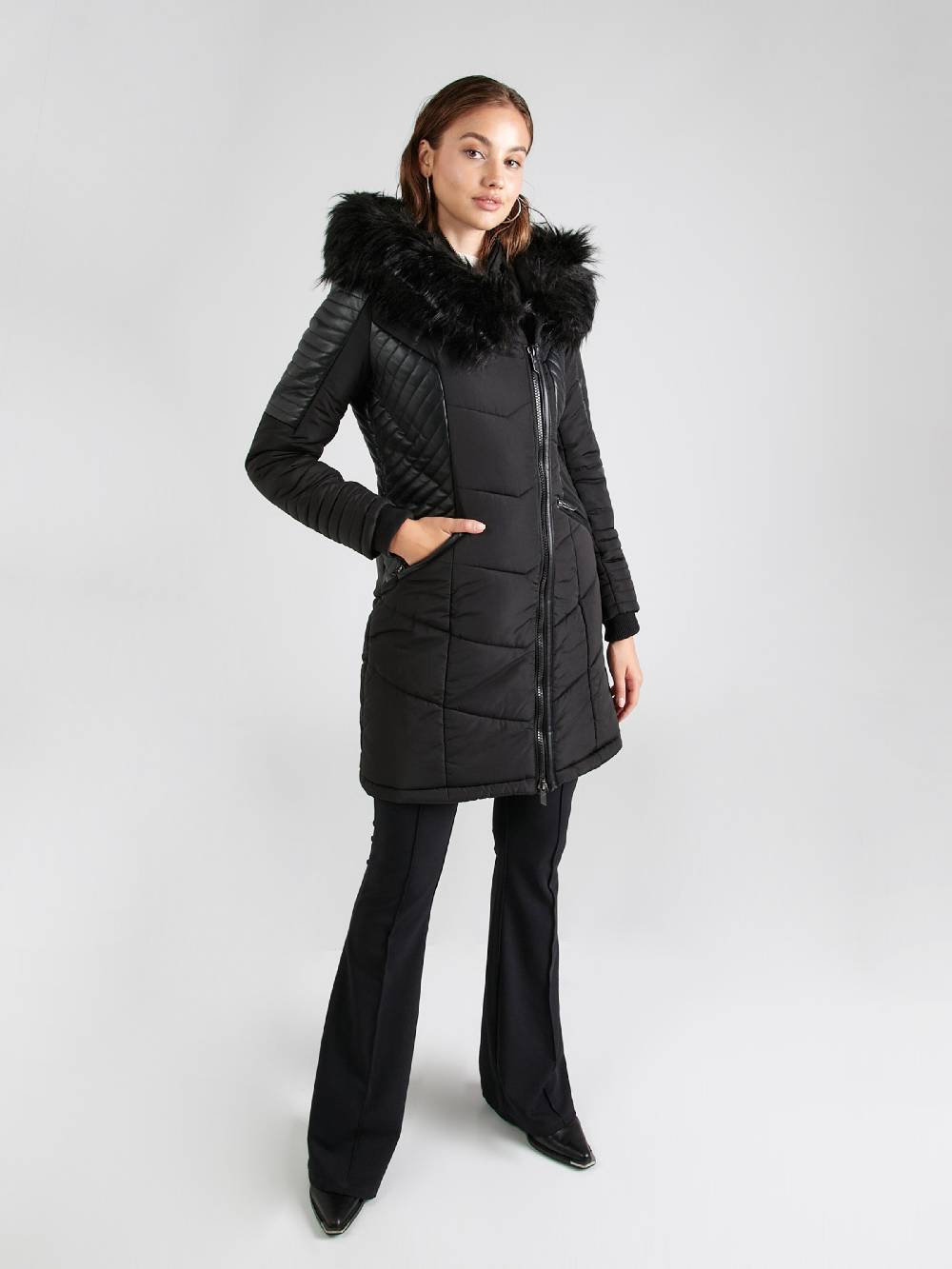 ONLY Winter Coat 'NEW LINETTE' in Black Letzte 2 Tage