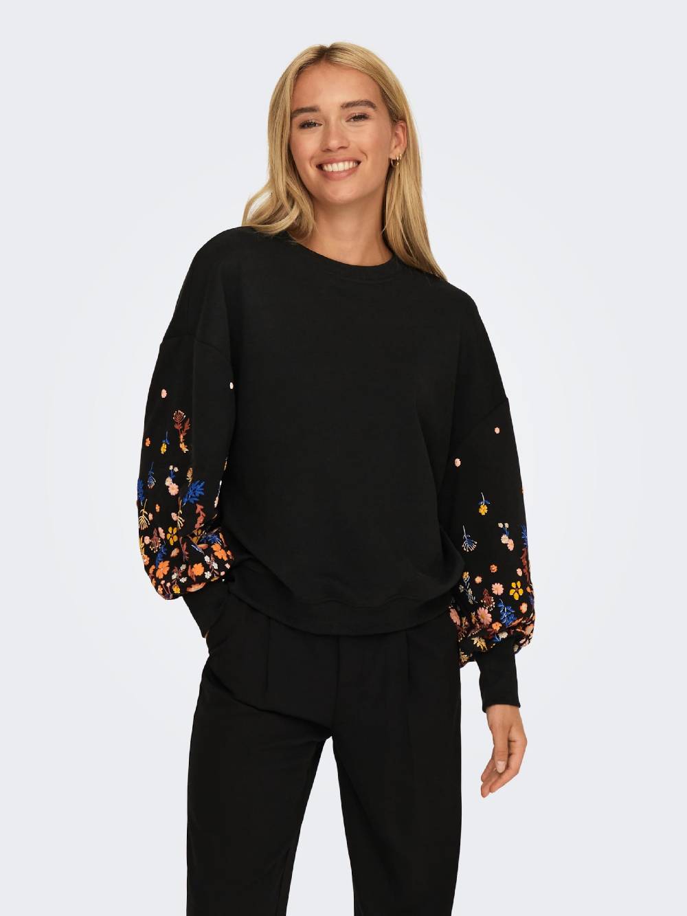 ONLY Sweatshirt 'ONLBrooke' in Black zollfrei