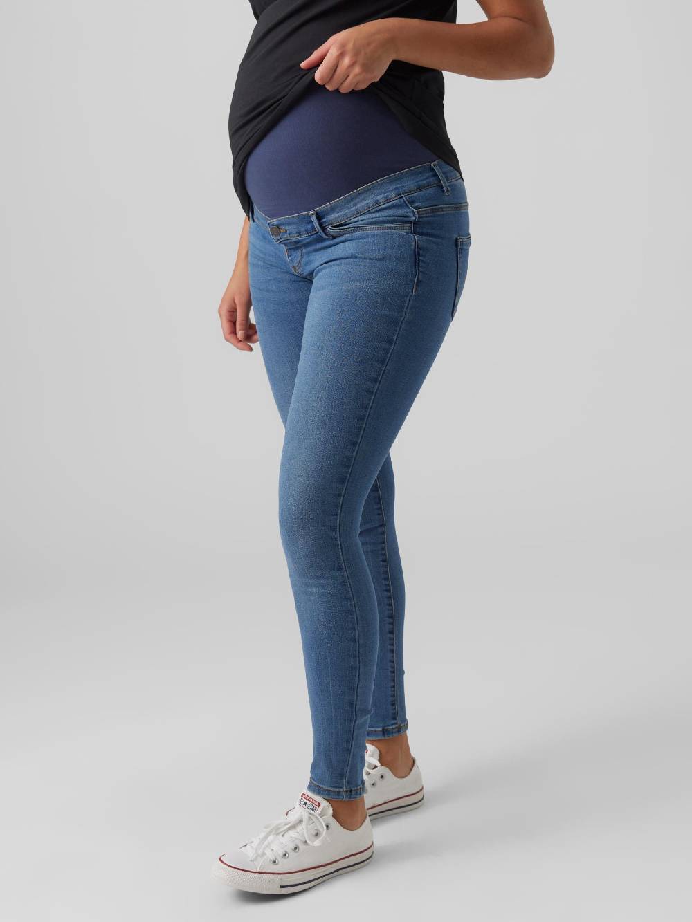 Vero Moda Maternity Skinny Jeans 'TANYA' in Blue Denim Black Friday