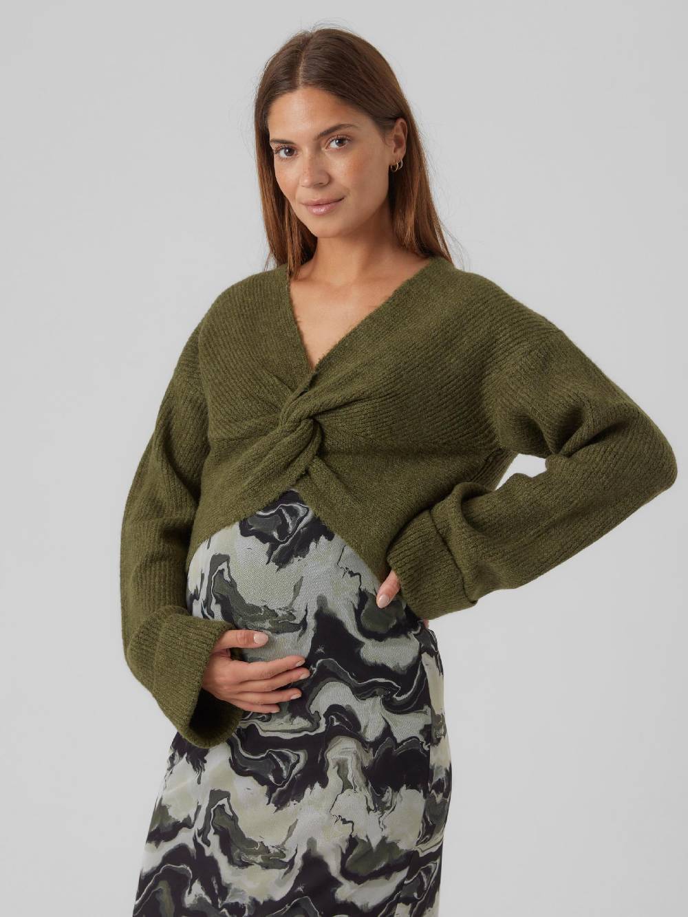MAMALICIOUS Sweater 'MLSvala' in Dark Green Saisonale Angebote