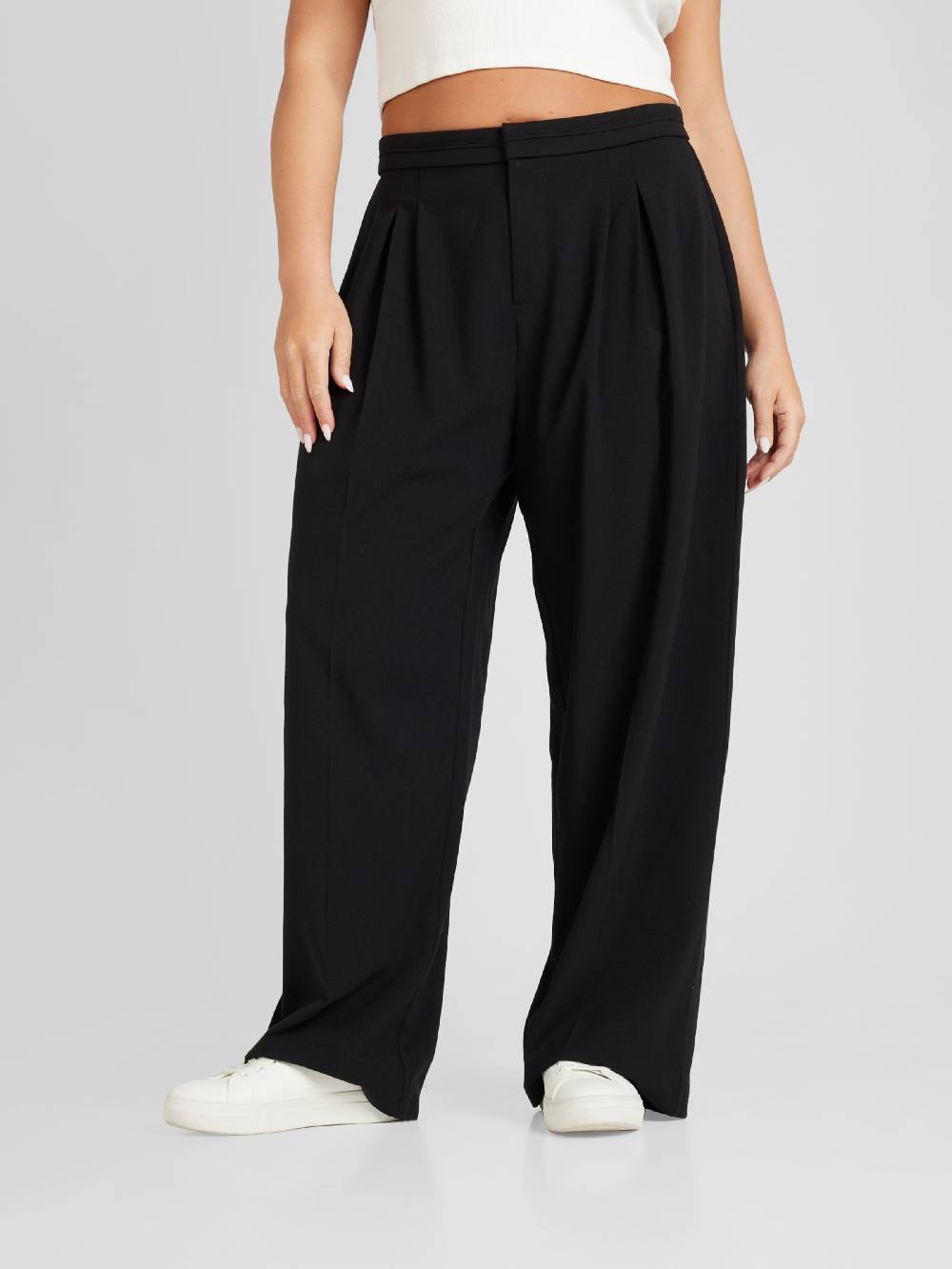 CITA MAASS co-created by ABOUT YOU Wide leg Pleat-Front Pants 'Gemma' in Black Begrenzt auf 3 Tage