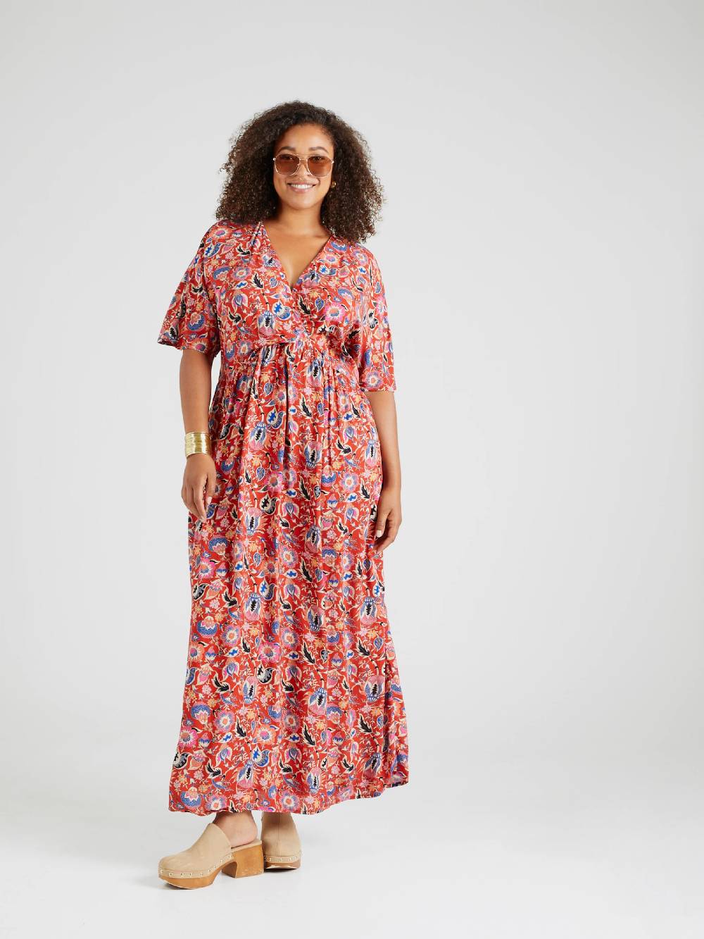 Vero Moda Curve Summer Dress 'VMCNANA' in Red Fabrik Onlineshop