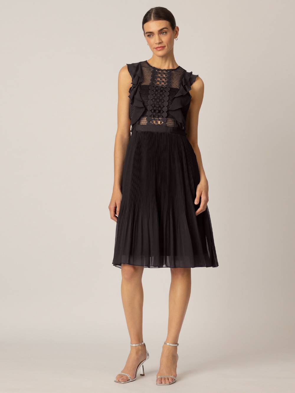 APART Cocktail Dress in Black Sonderangebot der Fabrik