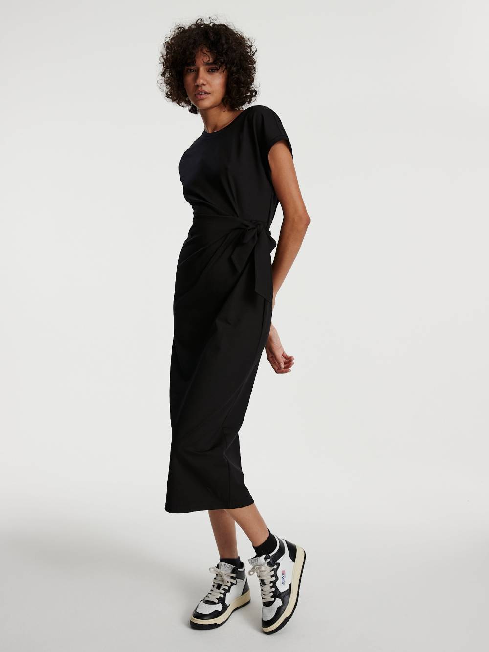 EDITED Dress 'Milla' in Black Flash Sale