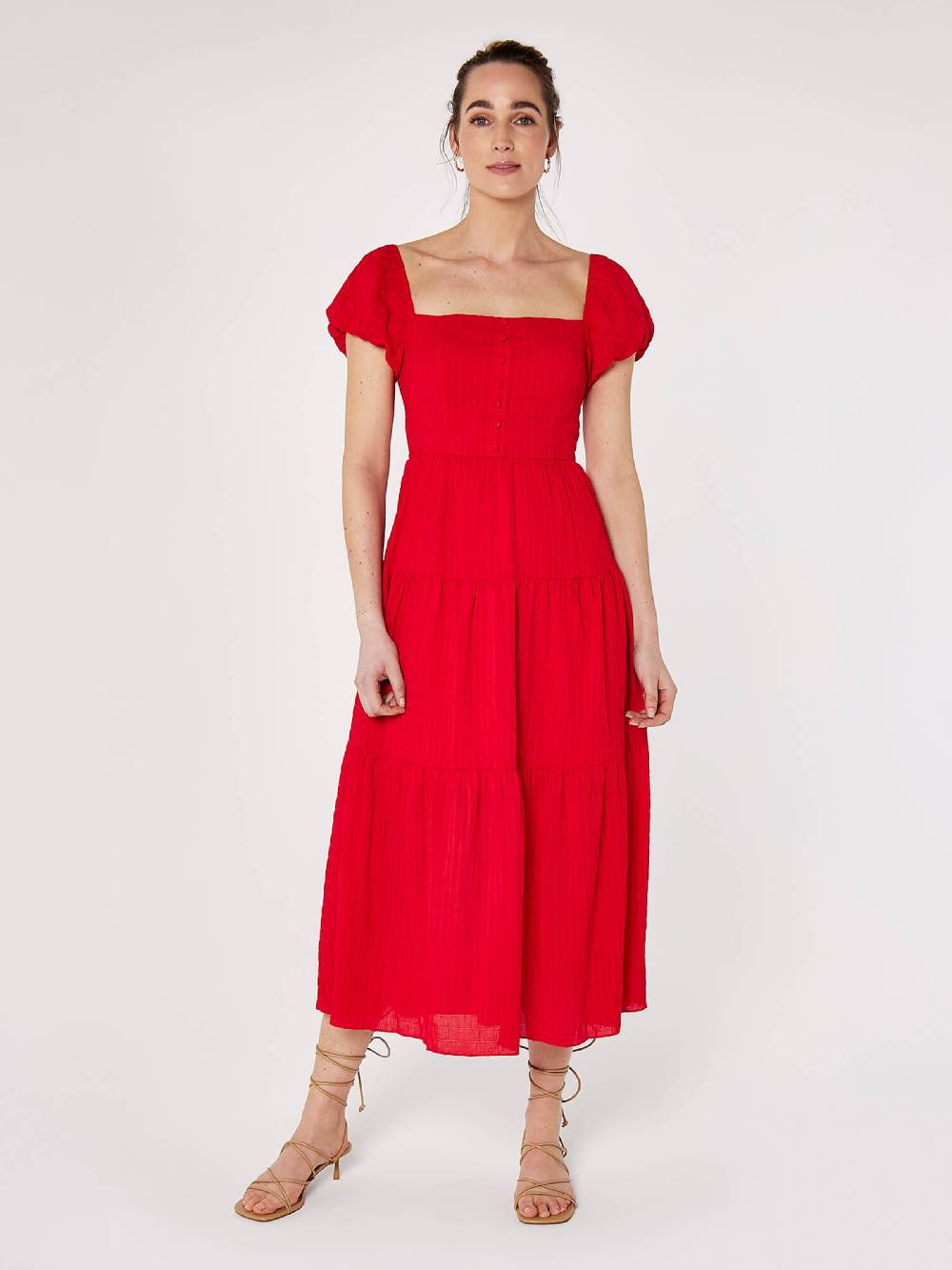 Apricot Dress in Red Saisonale Angebote