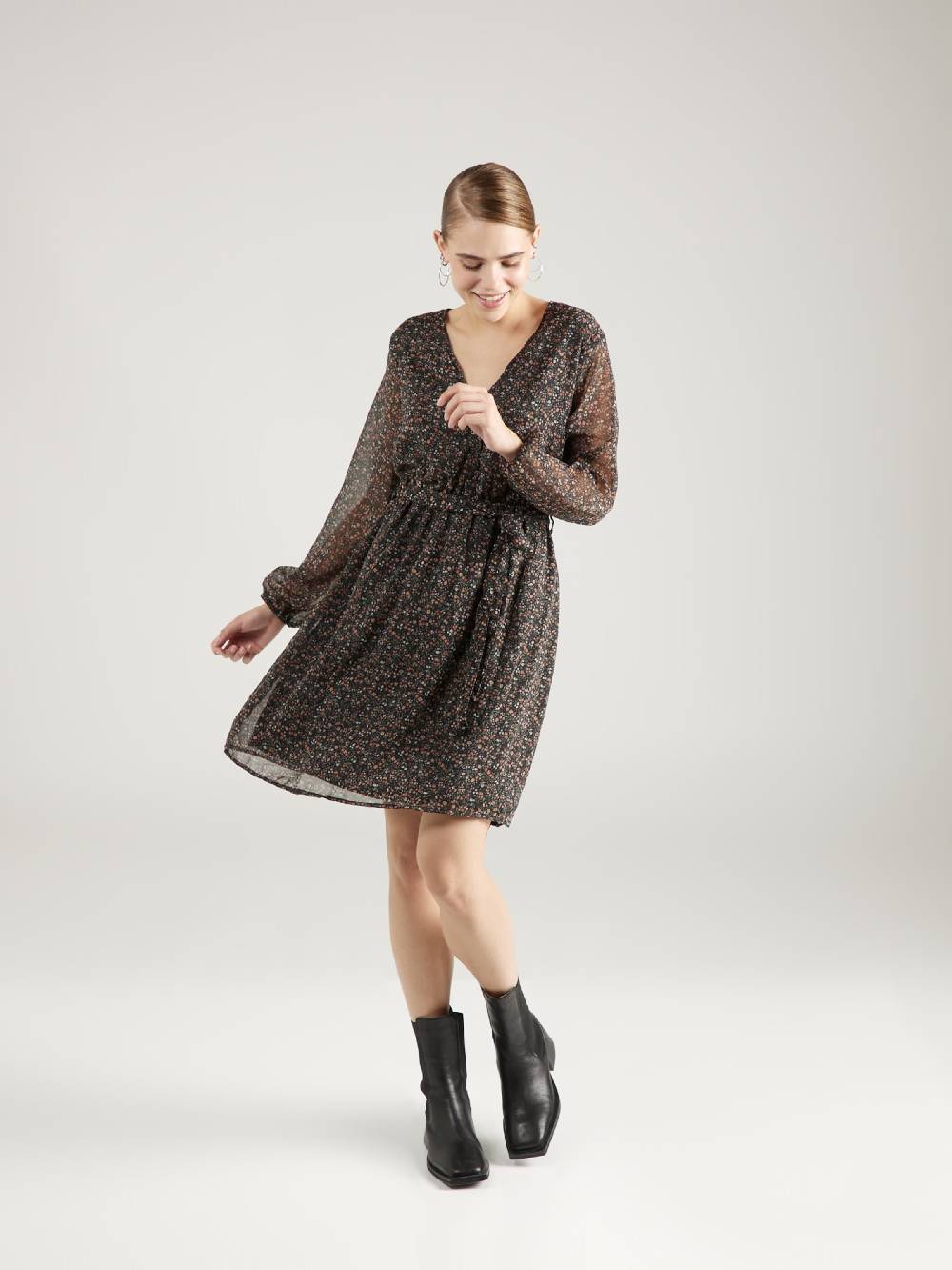 ONLY Dress 'ONLCera' in Black Letzte 3 Tage