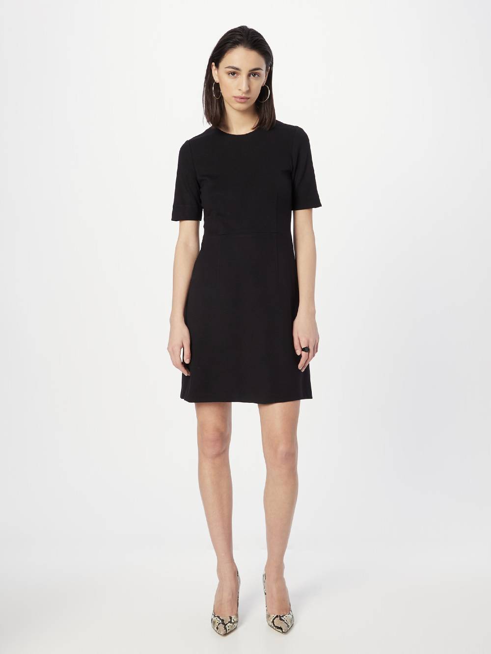 TAIFUN Sheath Dress in Black Sonderangebot