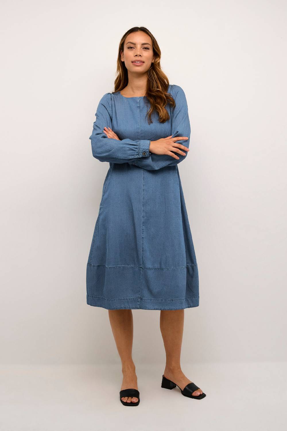 CULTURE Dress 'Arpa' in Blue Denim Kauf eins, bekomm eins gratis