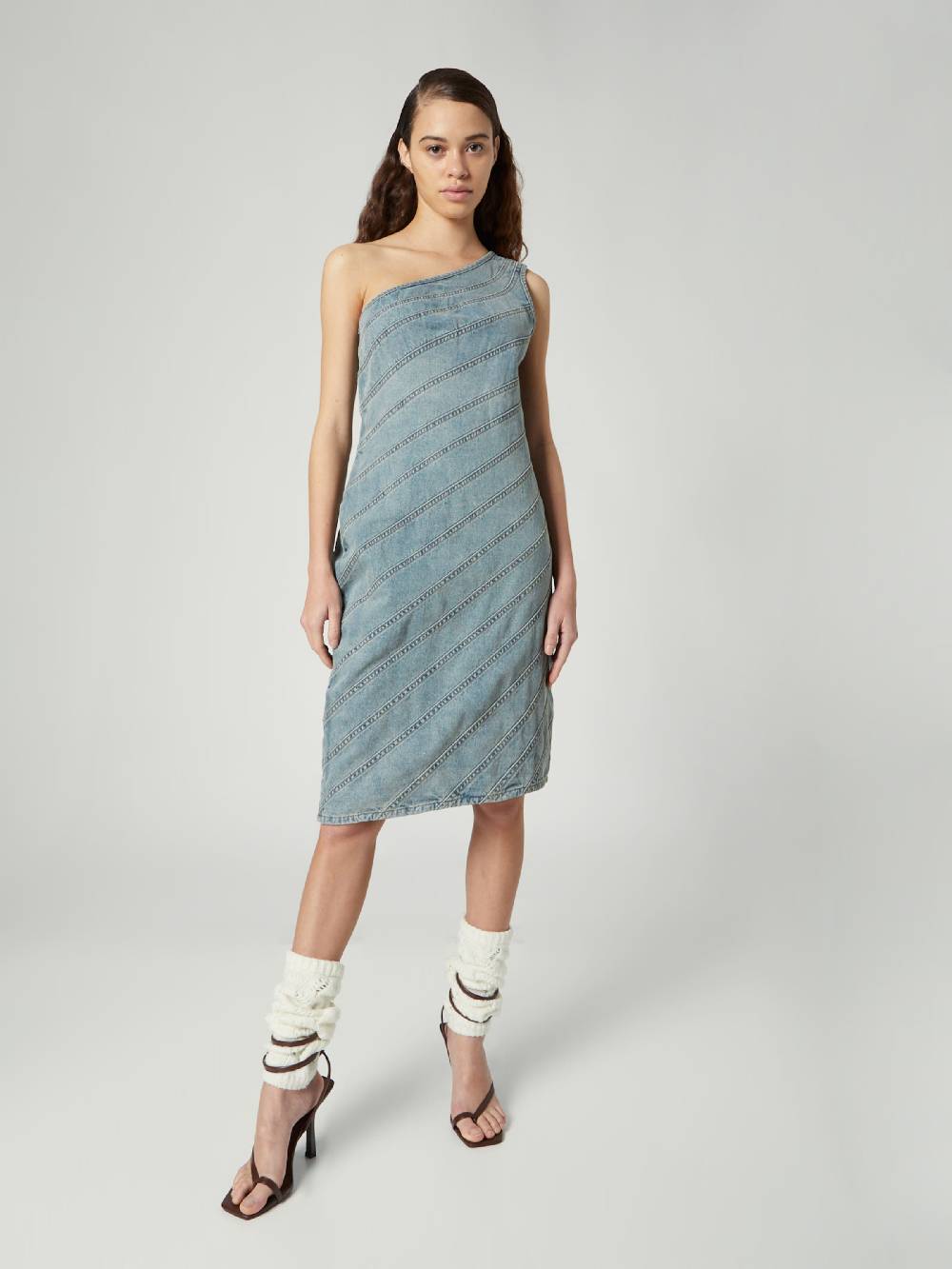 Bella x ABOUT YOU Dress 'Stefanie' in Blue Denim Sonderangebote