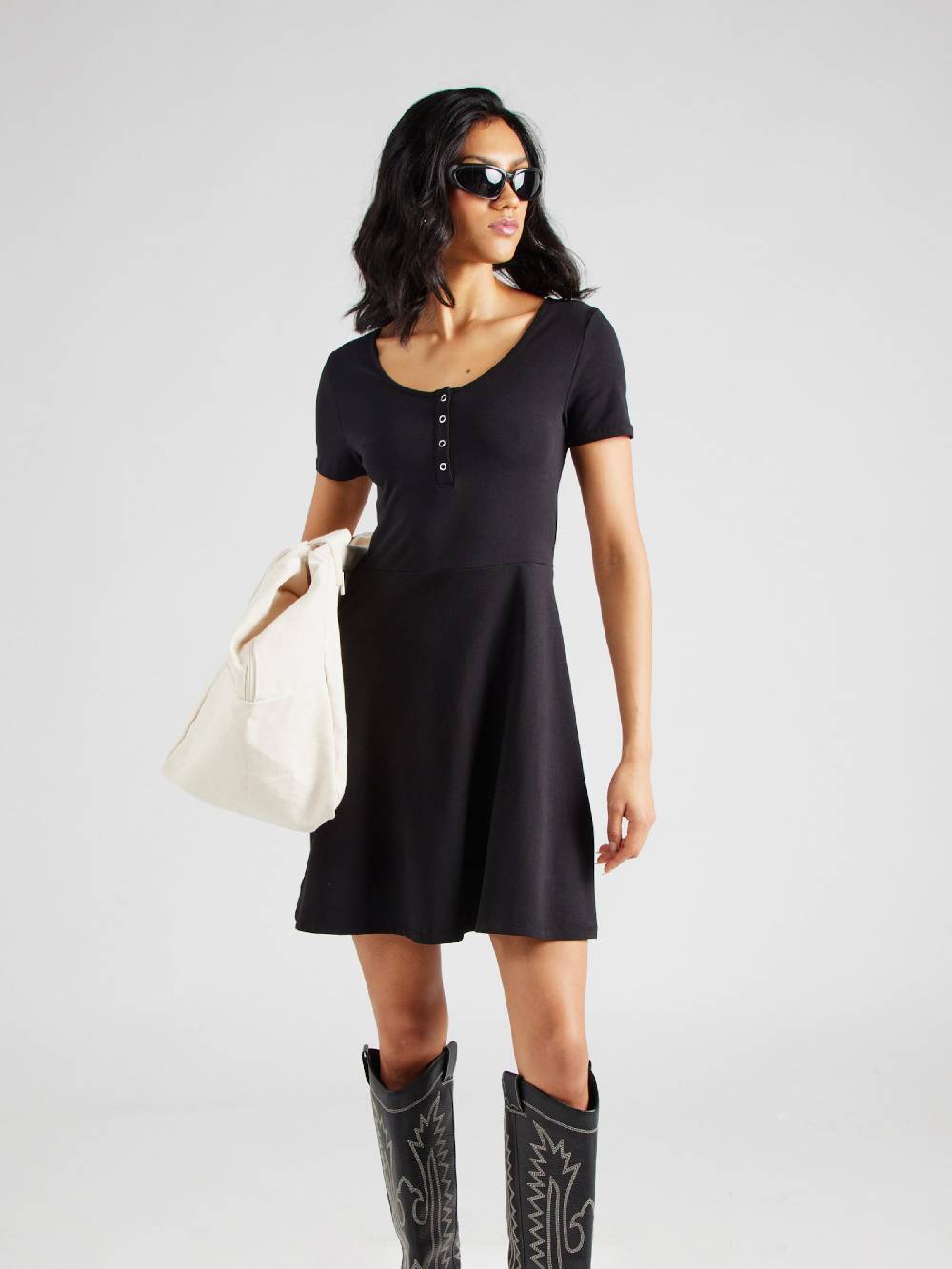 ONLY Dress 'ONLLIVE LOVE' in Black Riesige Rabatte