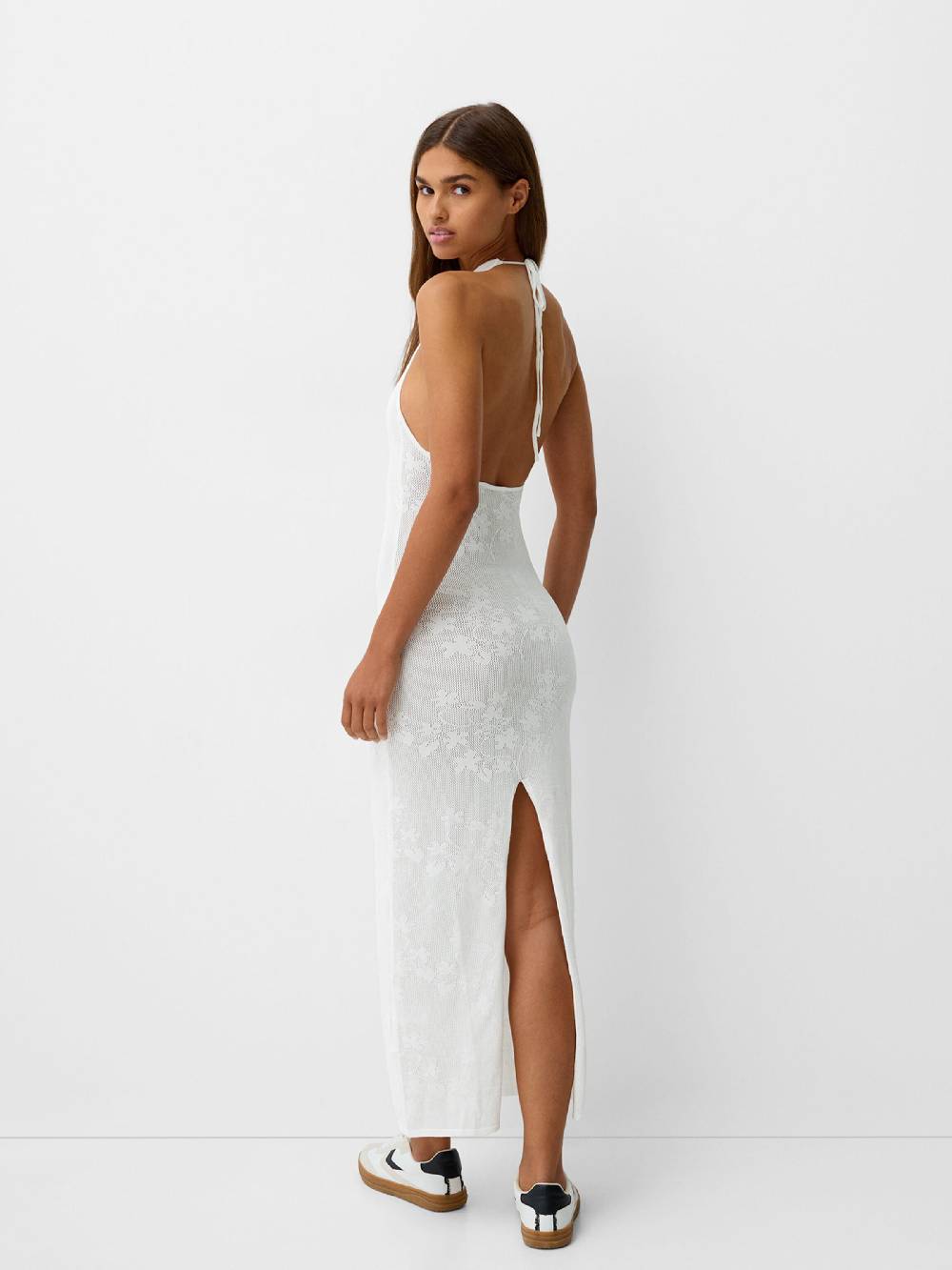 Bershka Knitted dress in Off White Limitierter Zeitrabatt