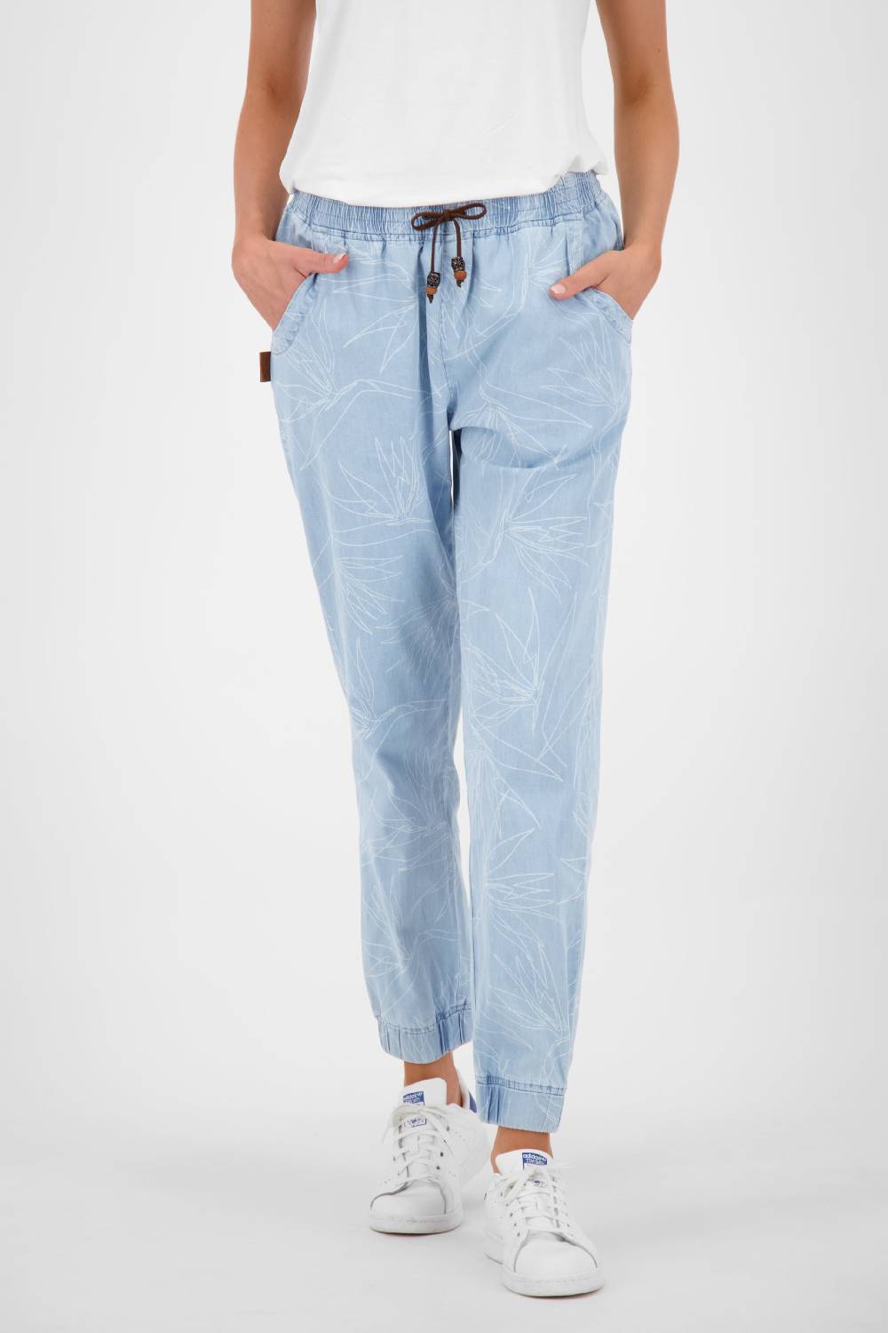 Alife and Kickin Tapered Pants 'AliciaAK' in Blue Letzter Tag