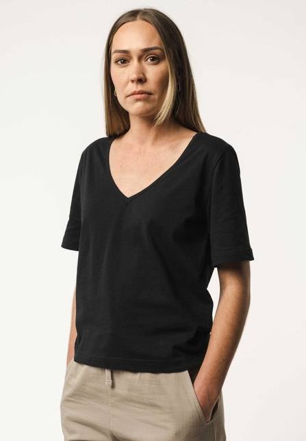 Melawear V-Neck T-Shirt LALI Bundle Letzte 3 Tage